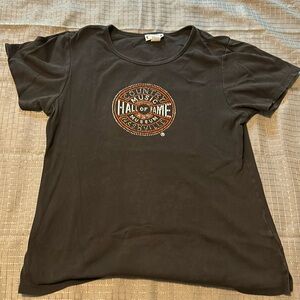 Women’s COUNTRY HALL OF FAME shirt. Jeweled look on the logo. Size XL.